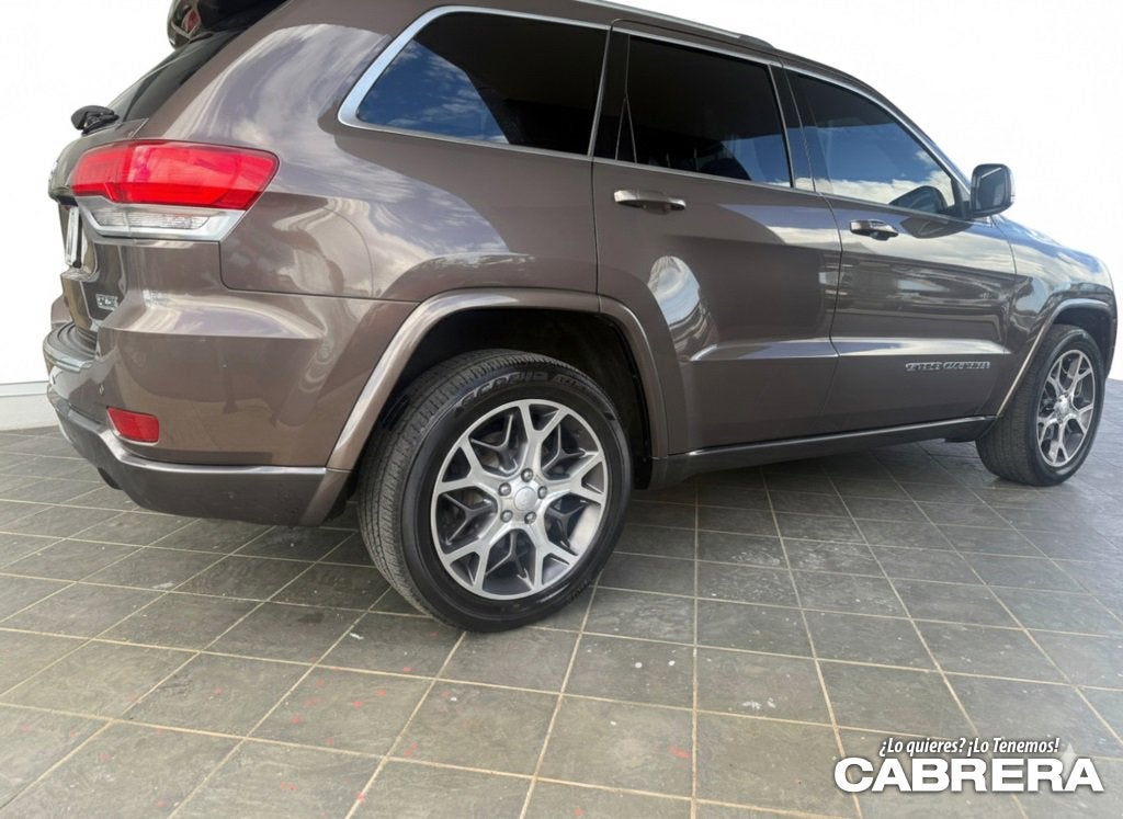 2018 Jeep Grand Cherokee Sterling Edition