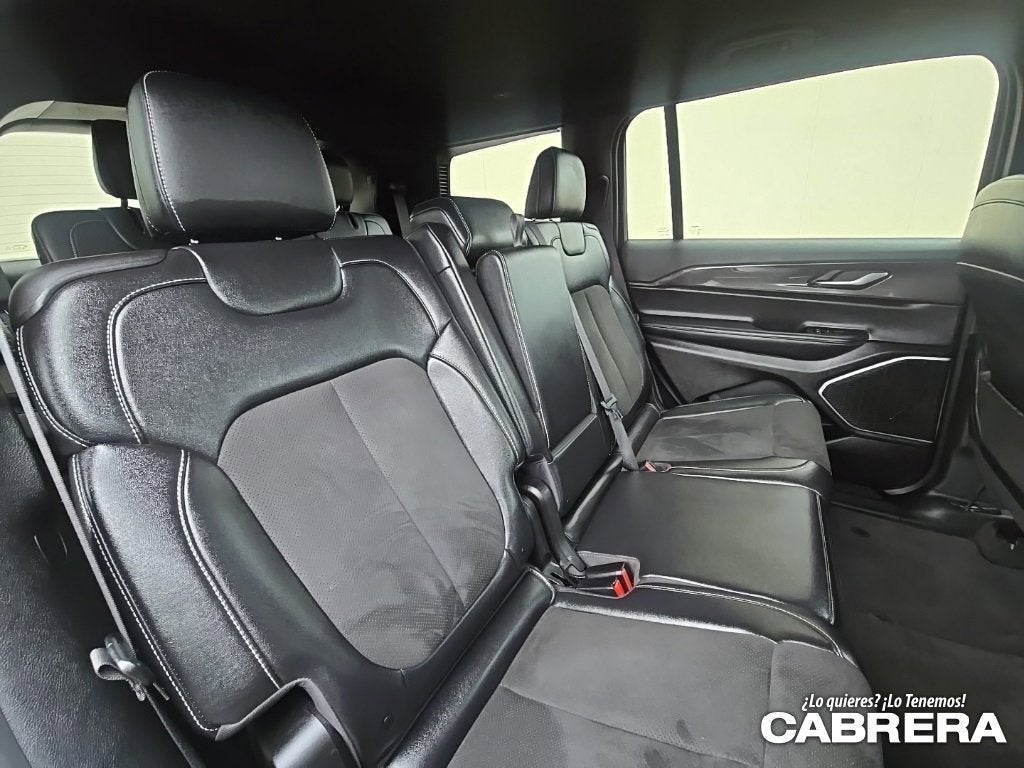 2022 Jeep Grand Cherokee L Altitude