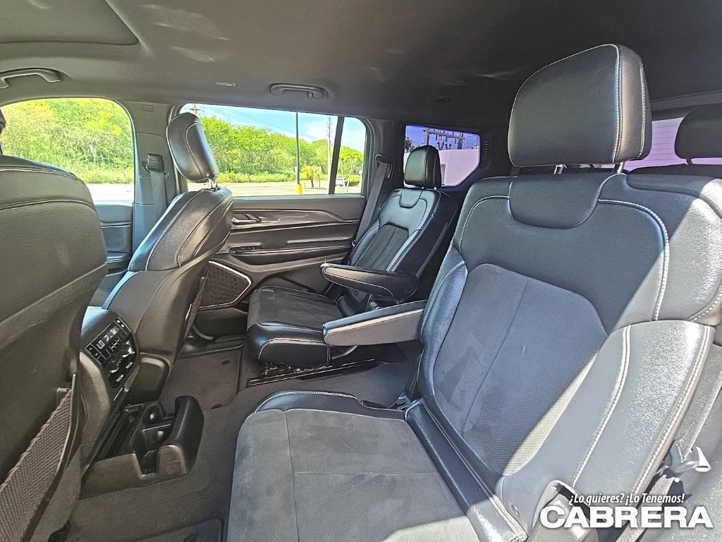 2022 Jeep Grand Cherokee L Altitude