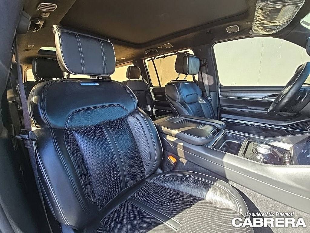 2023 Jeep Grand Wagoneer Series II Obsidian