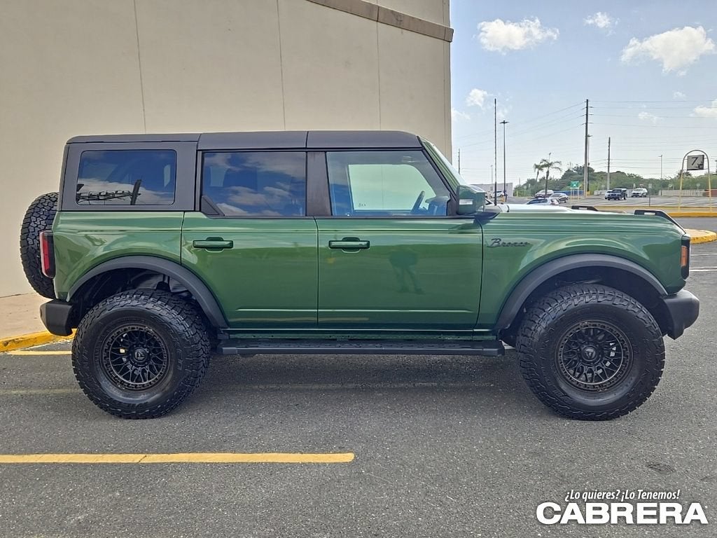 2022 Ford Bronco Base
