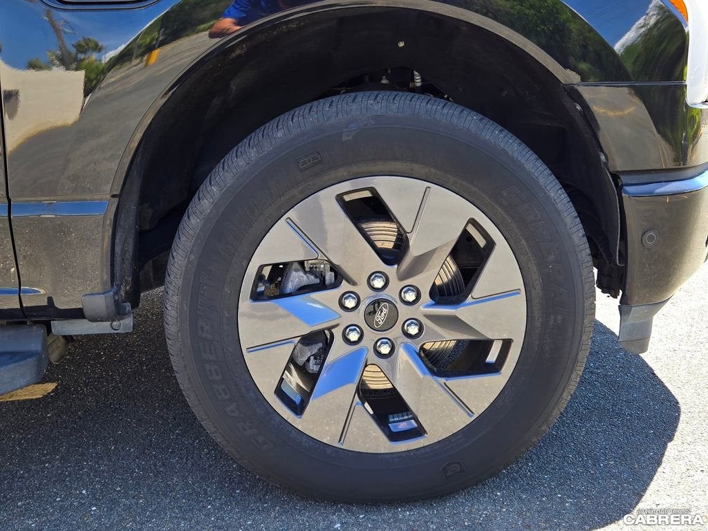 2022 Ford F-150 Lightning Pro