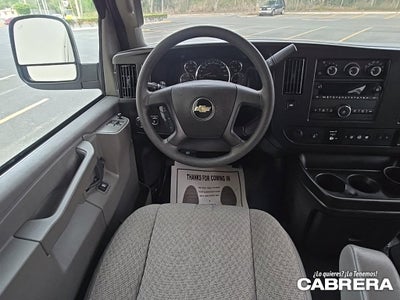 2024 Chevrolet Express Passenger 3500 1LT