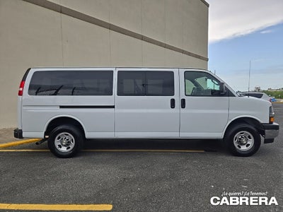 2024 Chevrolet Express Passenger 3500 1LT