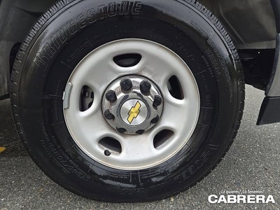 2024 Chevrolet Express Passenger 3500 1LT