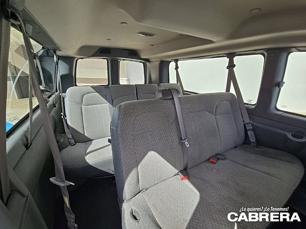 2020 Chevrolet Express Passenger 3500 1LT