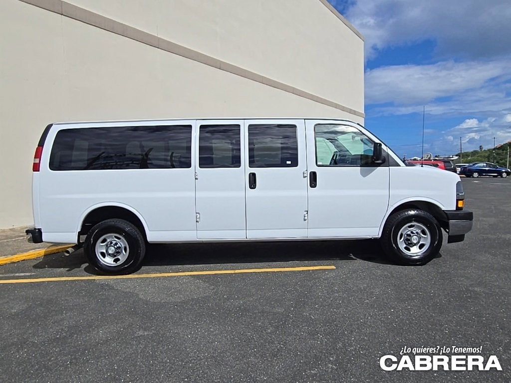 2020 Chevrolet Express Passenger 3500 1LT