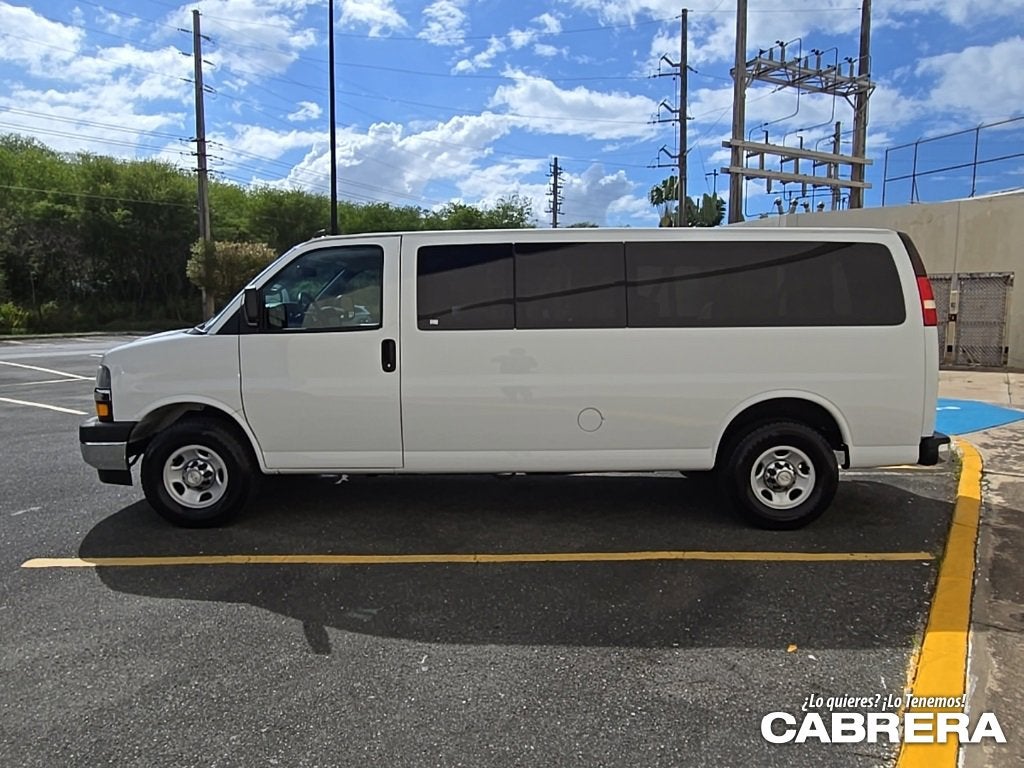 2020 Chevrolet Express Passenger 3500 1LT