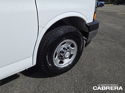 2020 Chevrolet Express Passenger 3500 1LT