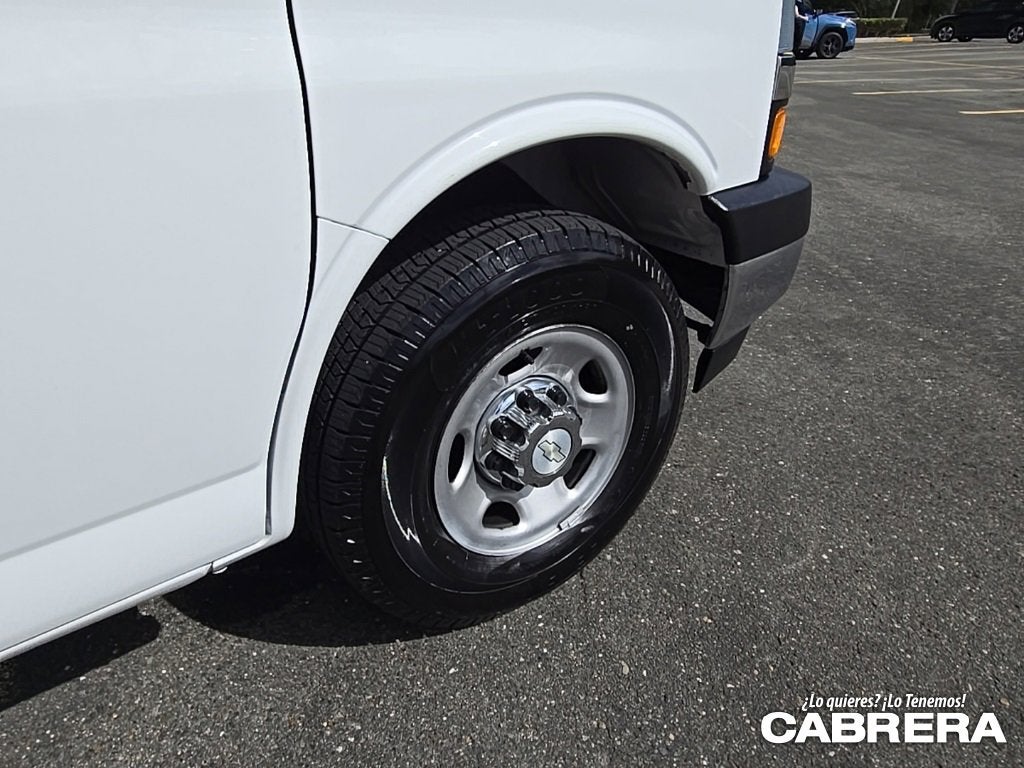 2020 Chevrolet Express Passenger 3500 1LT