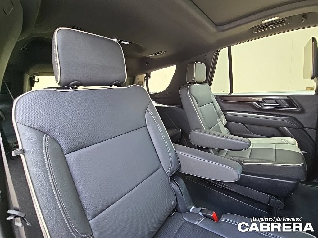 2025 GMC Yukon Elevation