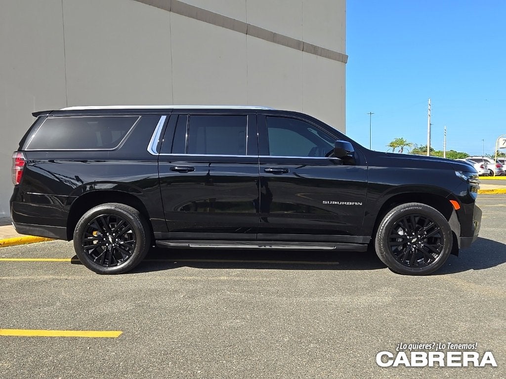 2023 Chevrolet Suburban LT