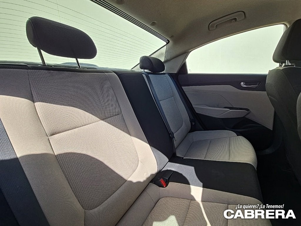 2022 Hyundai Accent SE