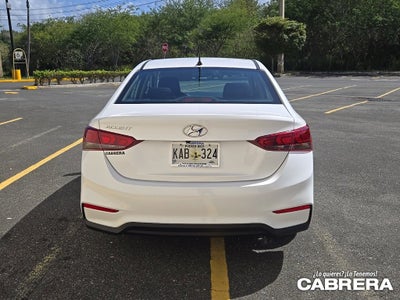 2022 Hyundai Accent SE