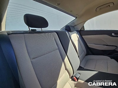 2022 Hyundai Accent SE