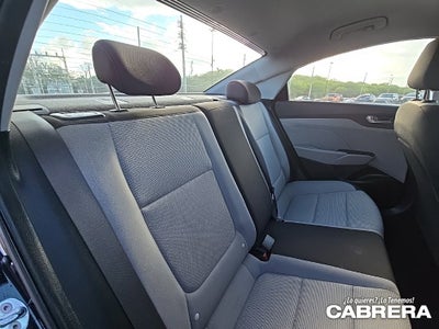 2022 Hyundai Accent SE