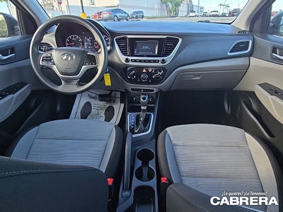 2022 Hyundai Accent SE