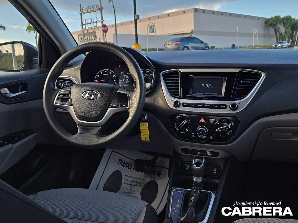 2022 Hyundai Accent SE