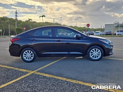 2022 Hyundai Accent SE