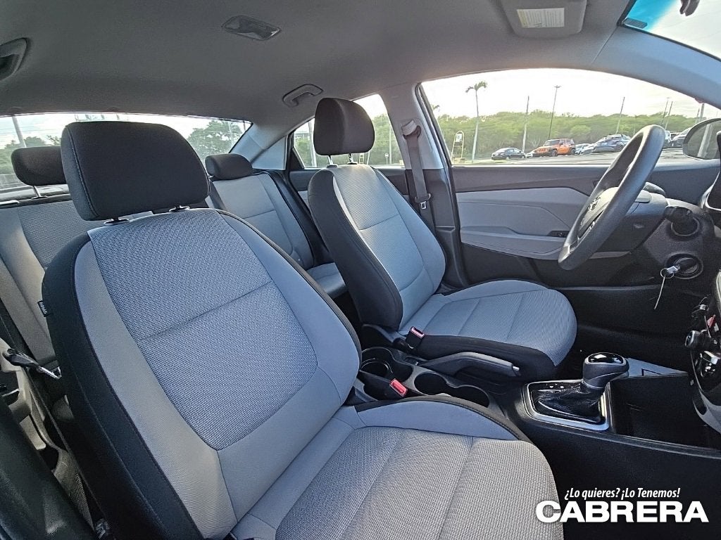 2022 Hyundai Accent SE