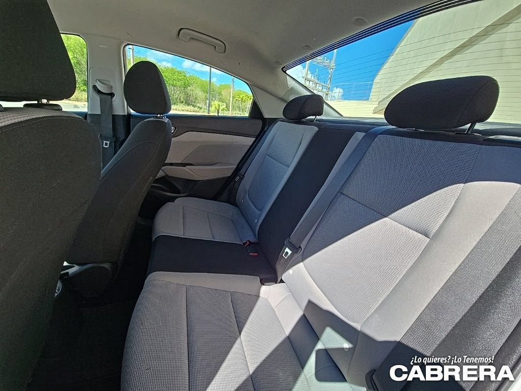 2022 Hyundai Accent SE