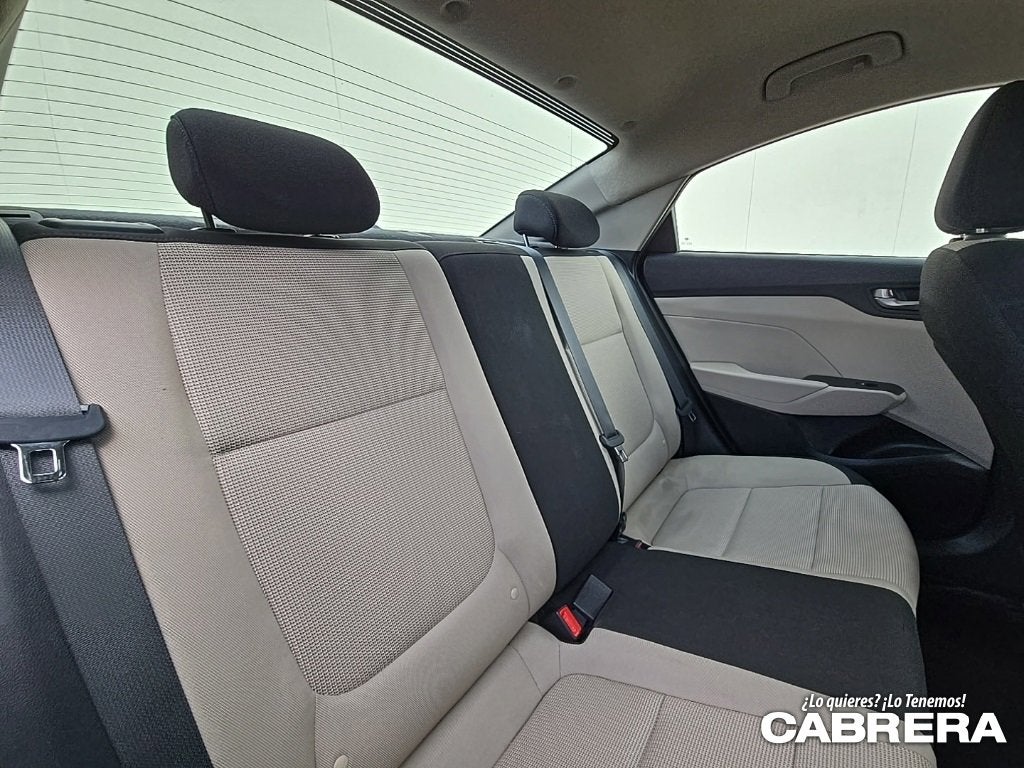 2022 Hyundai Accent SE