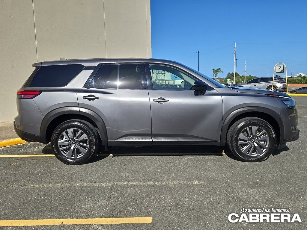 2023 Nissan Pathfinder S