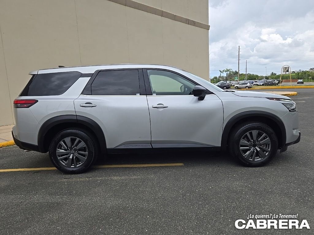 2023 Nissan Pathfinder S