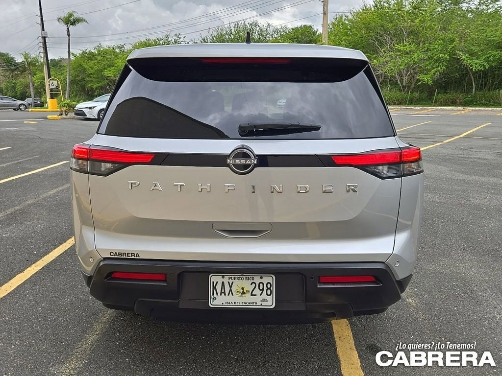 2023 Nissan Pathfinder S