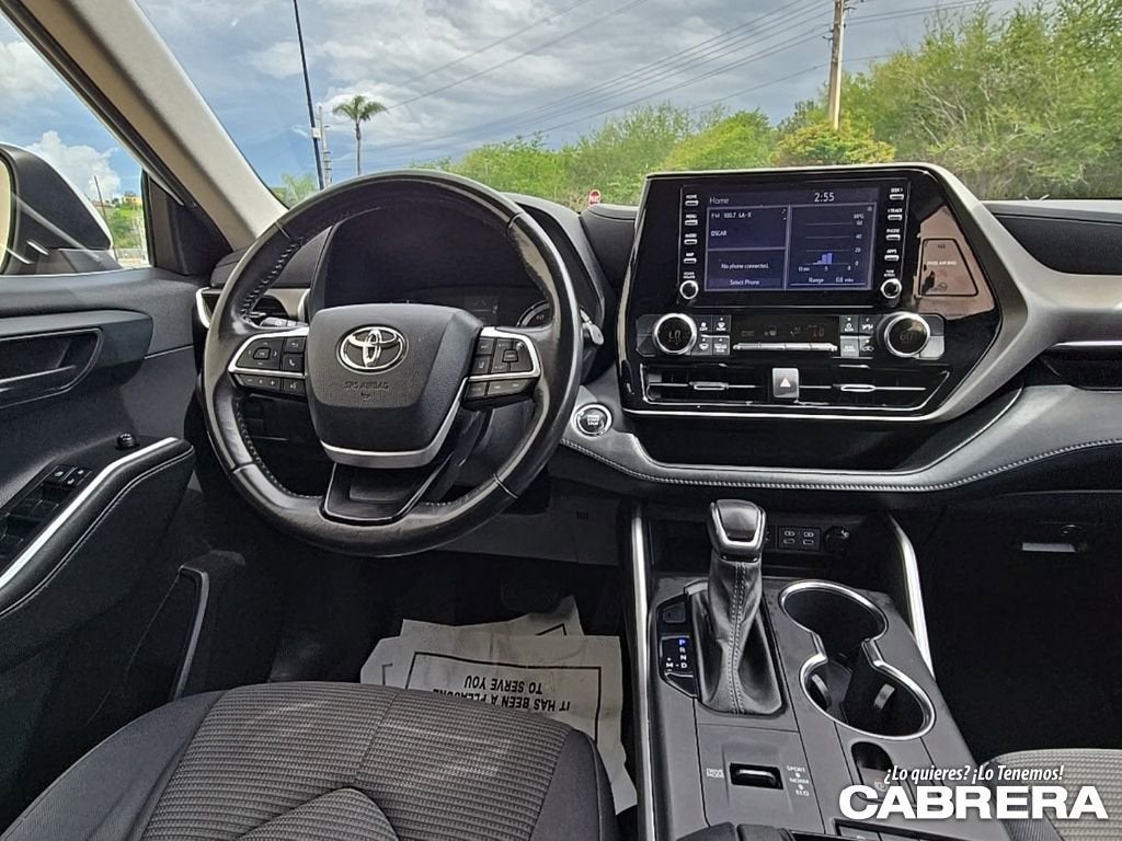 2022 Toyota Highlander LE