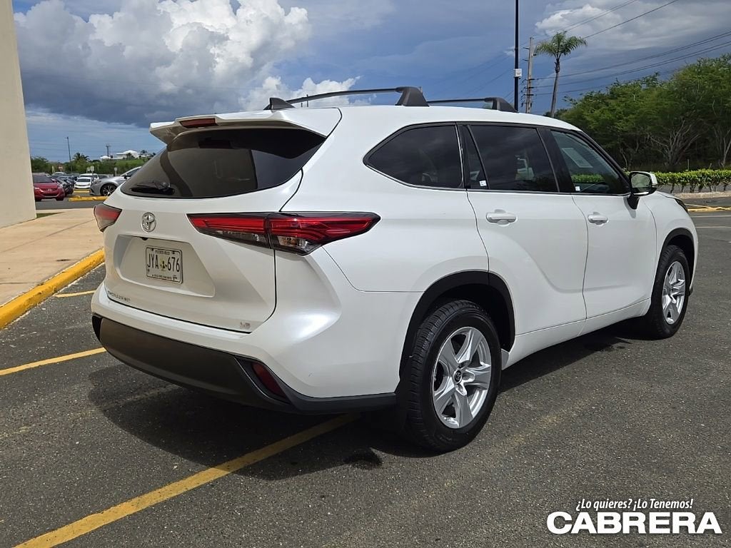 2022 Toyota Highlander LE