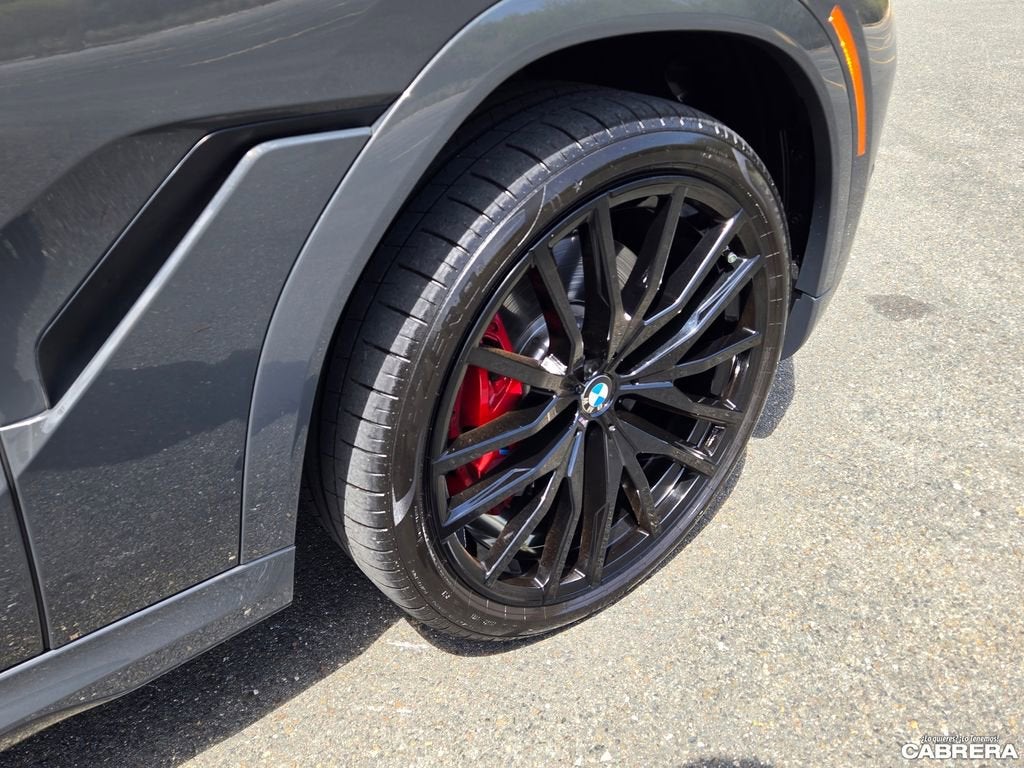 2025 BMW X6 M60i