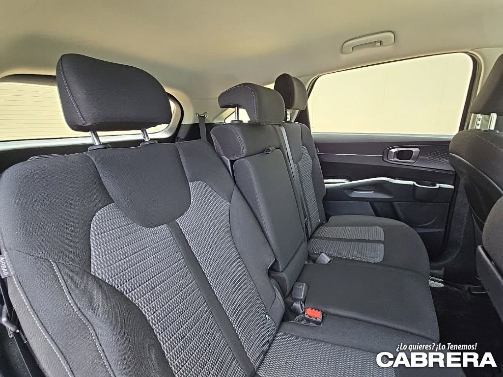 2024 Kia Sorento LX