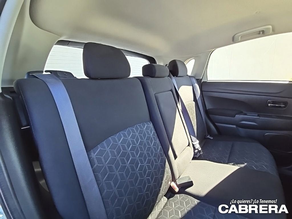 2023 Mitsubishi Outlander Sport ES