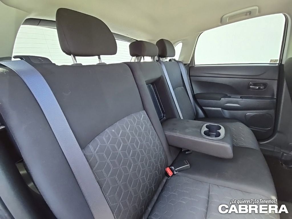 2023 Mitsubishi Outlander Sport ES