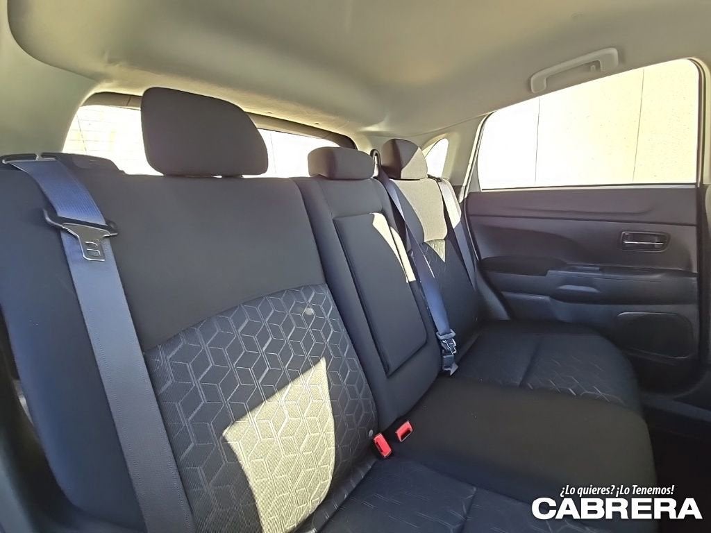 2023 Mitsubishi Outlander Sport ES