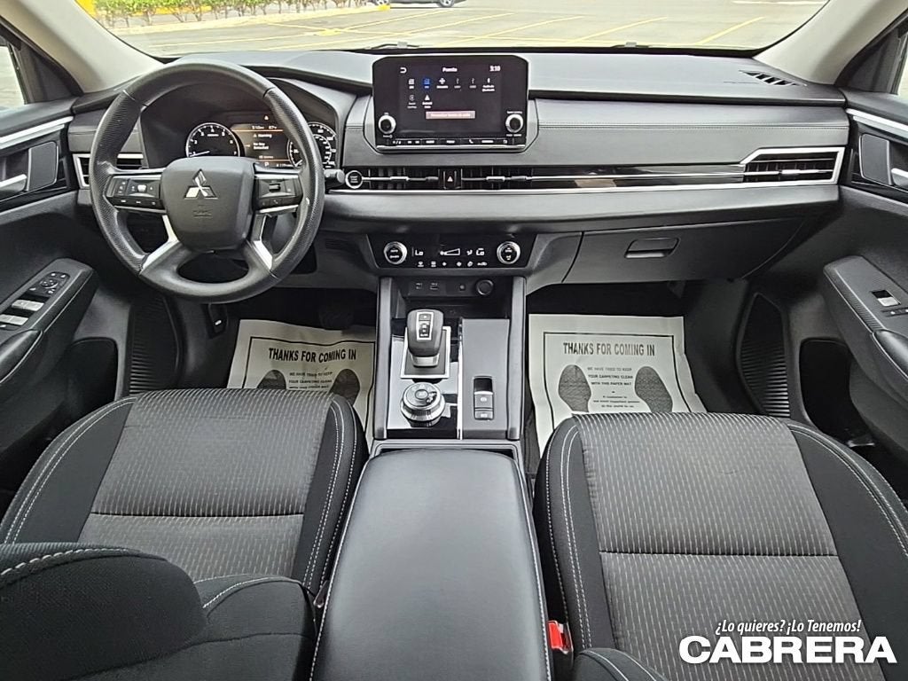 2022 Mitsubishi Outlander ES