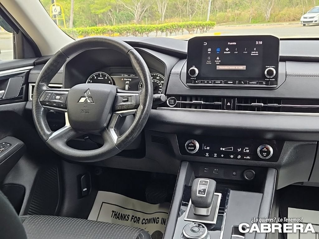 2022 Mitsubishi Outlander ES