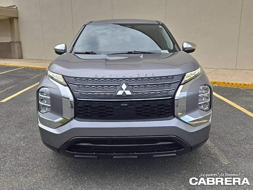 2022 Mitsubishi Outlander ES