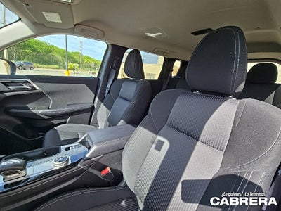 2025 Mitsubishi Outlander ES