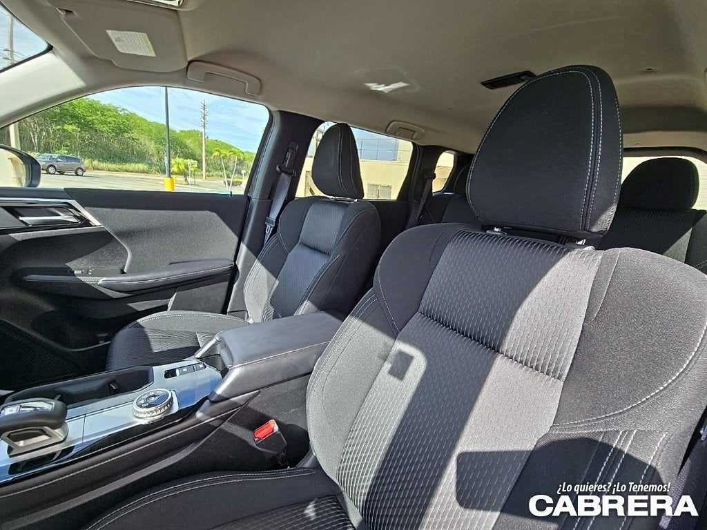 2025 Mitsubishi Outlander ES