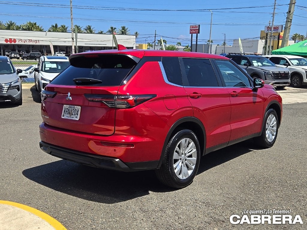 2026 Mitsubishi Outlander ES