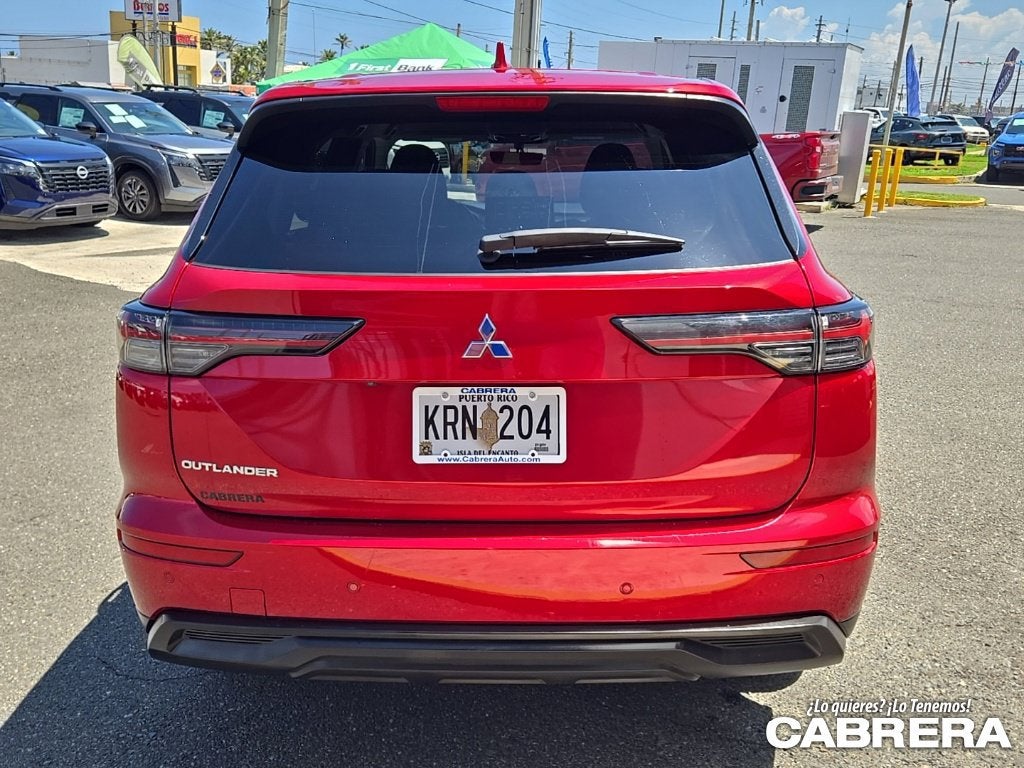2026 Mitsubishi Outlander ES