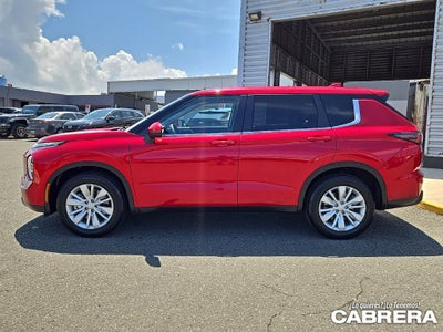 2026 Mitsubishi Outlander ES