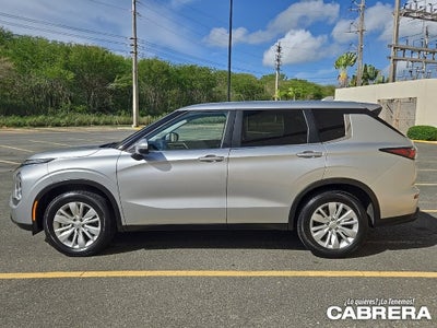 2026 Mitsubishi Outlander ES