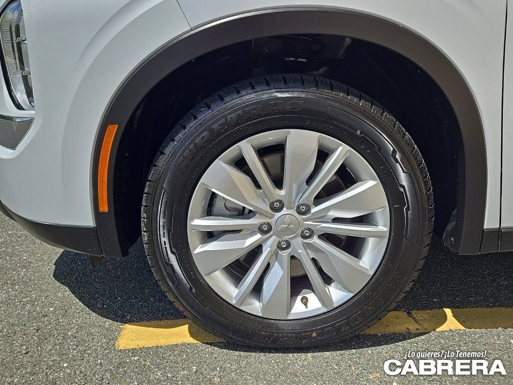 2026 Mitsubishi Outlander ES