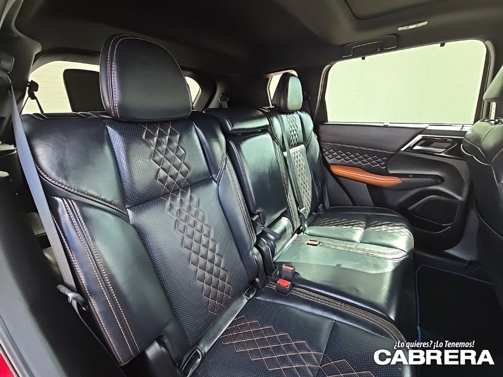 2023 Mitsubishi Outlander PHEV SEL