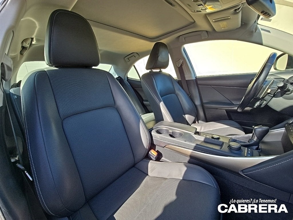 2019 Lexus IS IS 300