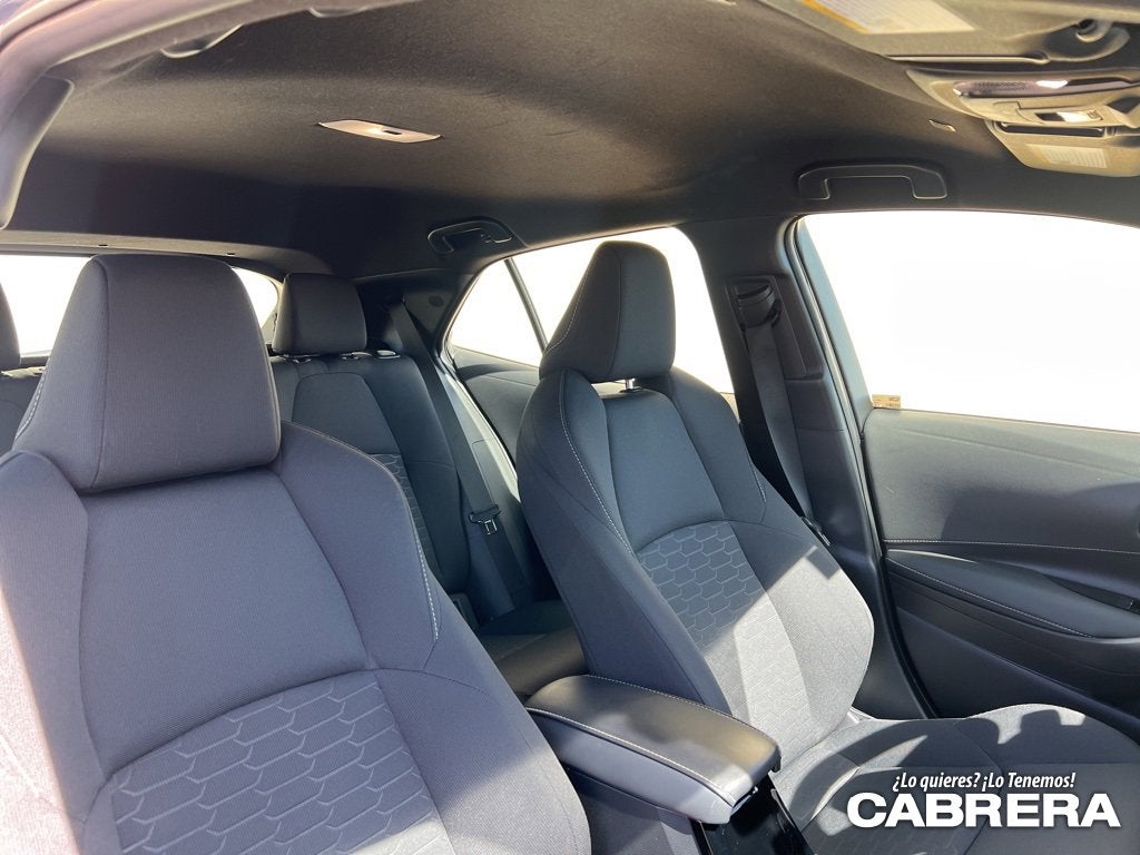 2025 Toyota Corolla Hatchback SE