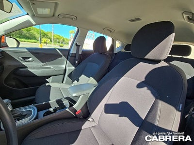 2025 Hyundai Kona SE